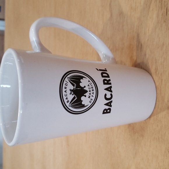 BACARDI Mug - Picture 1 of 7